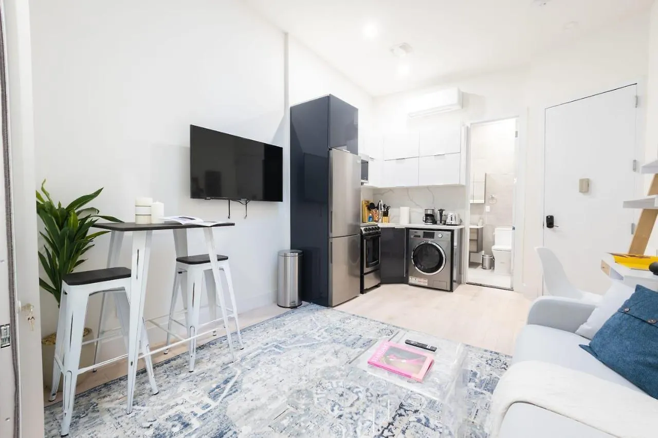 뉴욕 317-2A Sleek Modern 1Br Ues W D 아파트