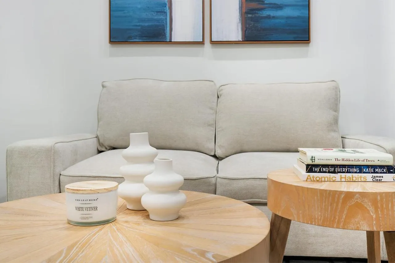 뉴욕 317-2A Sleek Modern 1Br Ues W D 아파트 0*,  미국